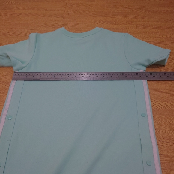 Adidas T-Shirt Dress Short Sleeve Girls 15-16 Years Green Popper Sides Trefoil - Picture 12 of 13